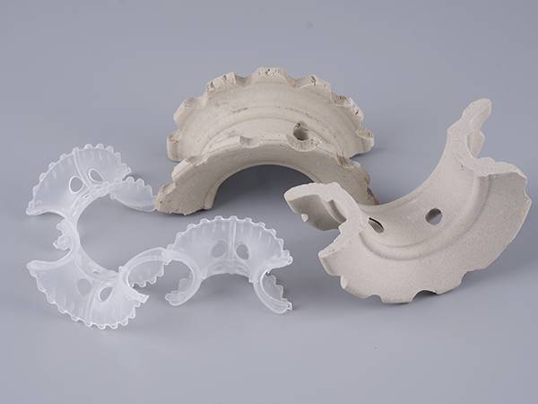 2 random packing supper saddle rings in plastic and ceramic materials